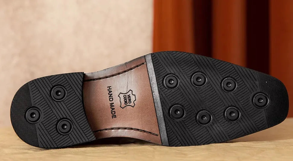 Men's black genuine leather fringed slip-on loafers with rubber soles and British styling