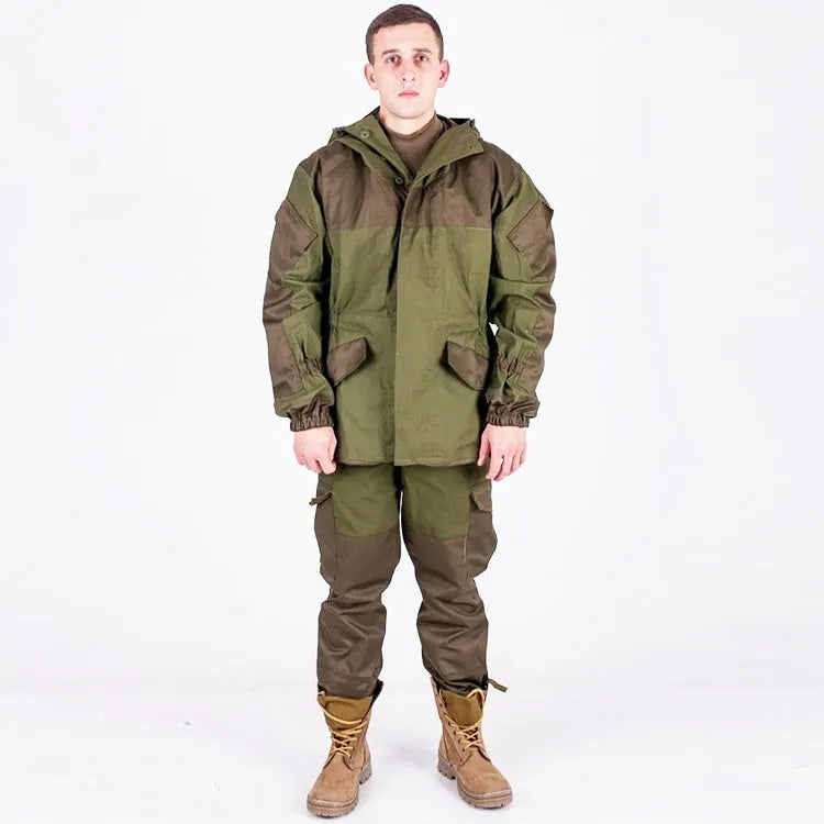Special Forces Mountain Battle Suit in cotton blend, waterproof and windproof, for outdoor activities like hiking and climbing.
