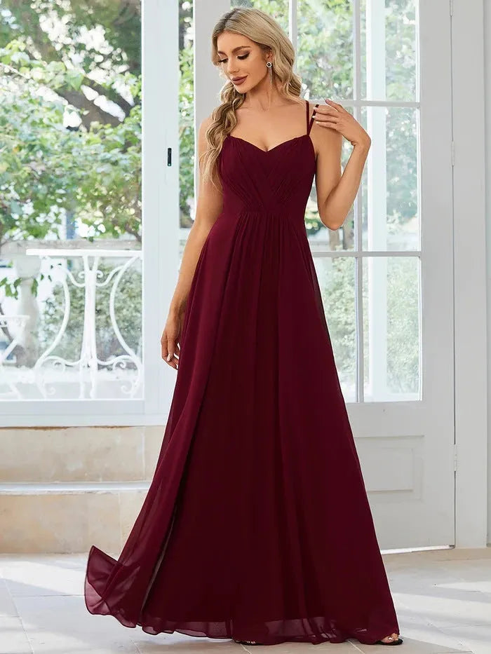 Sling Banquet long pleated dress in light green, A-line skirt, sleeveless design, casual style