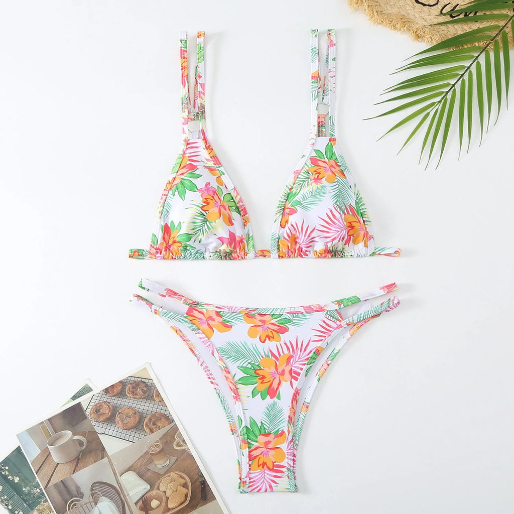 Women's halter neck floral print bikini set in polyester fibre for swimming