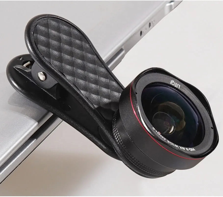 LQ-046 black mobile phone lens kit with wide-angle and macro lenses on a smartphone