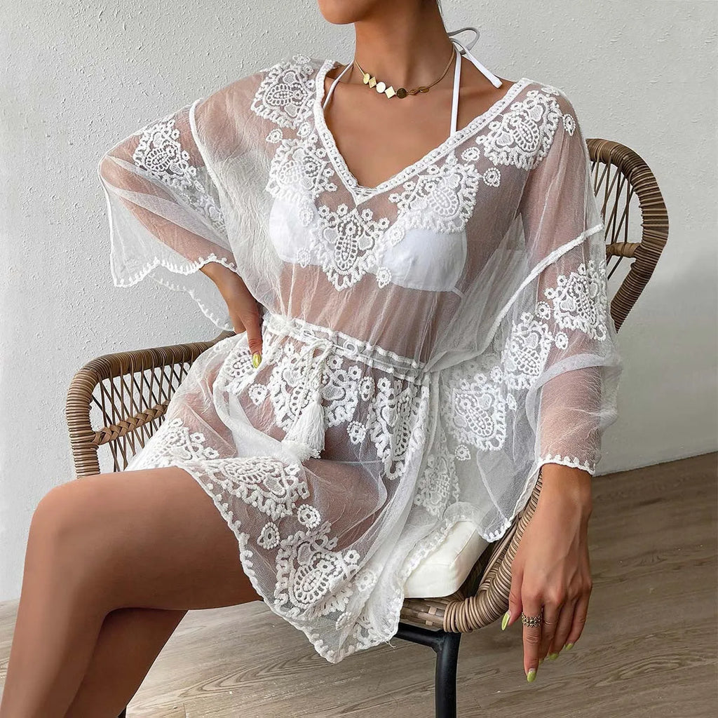 White polyester beach blouse with water-soluble texture for swimming sun protection