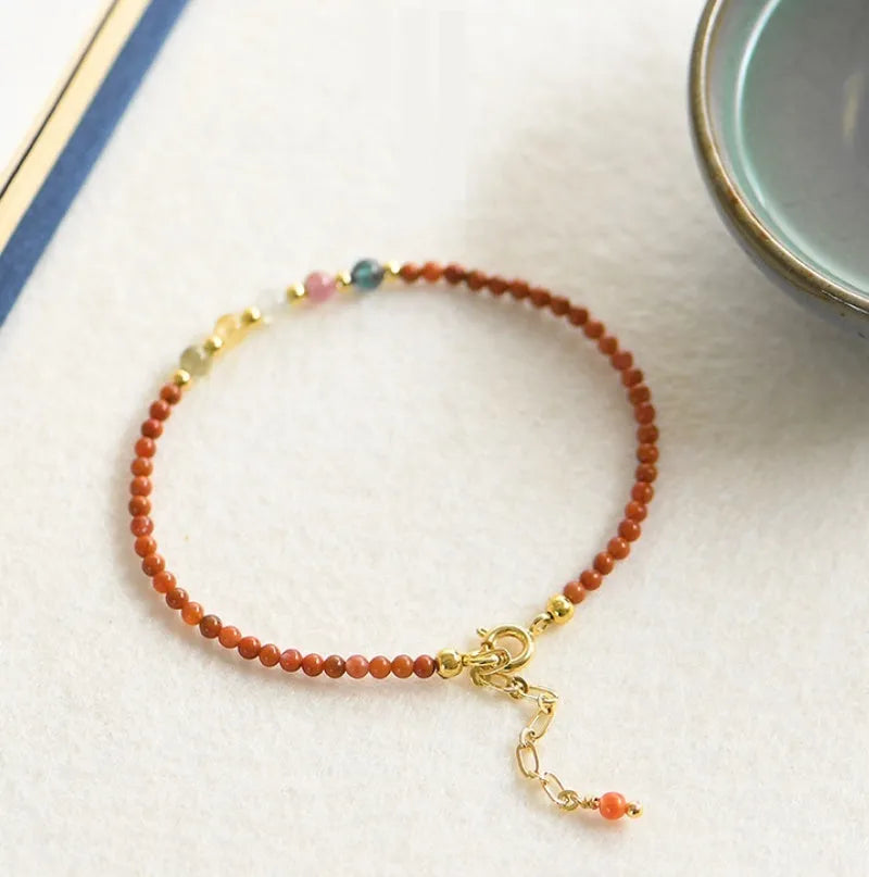 Women's freshwater pearl and crystal bracelet with geometric shapes in simple design