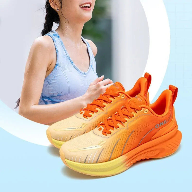 Low-top running shoes with striped pattern, available in multiple colours, showcasing PU mesh upper and rubber sole