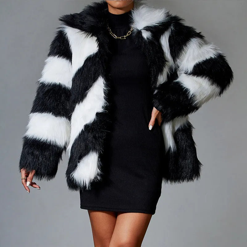 Women's lapel contrast colour faux fur coat with attached fur collar, 50cm length in polyester fibre