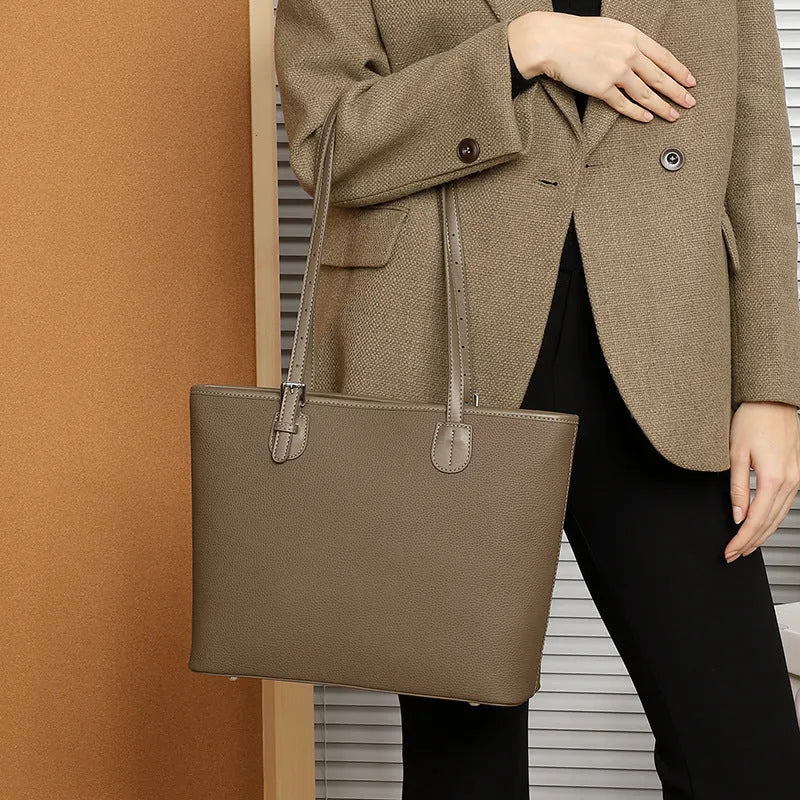 Genuine leather women's large tote bag with organised compartments in horizontal square design