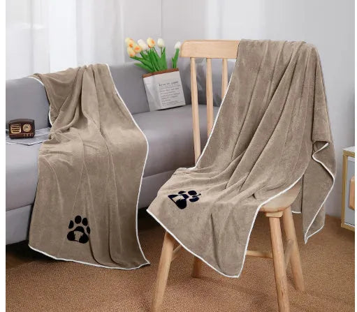 Brown ultra-fine fibre pet towel for dogs, available in 35x75cm and 50x100cm, water absorbing and quick drying.