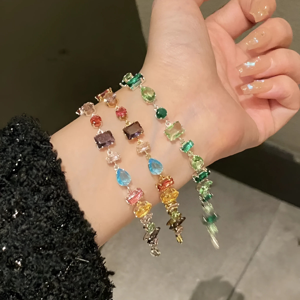 Irregular geometric zircon drop-shaped copper bracelet in gold or silver tone with coloured zircon inlay