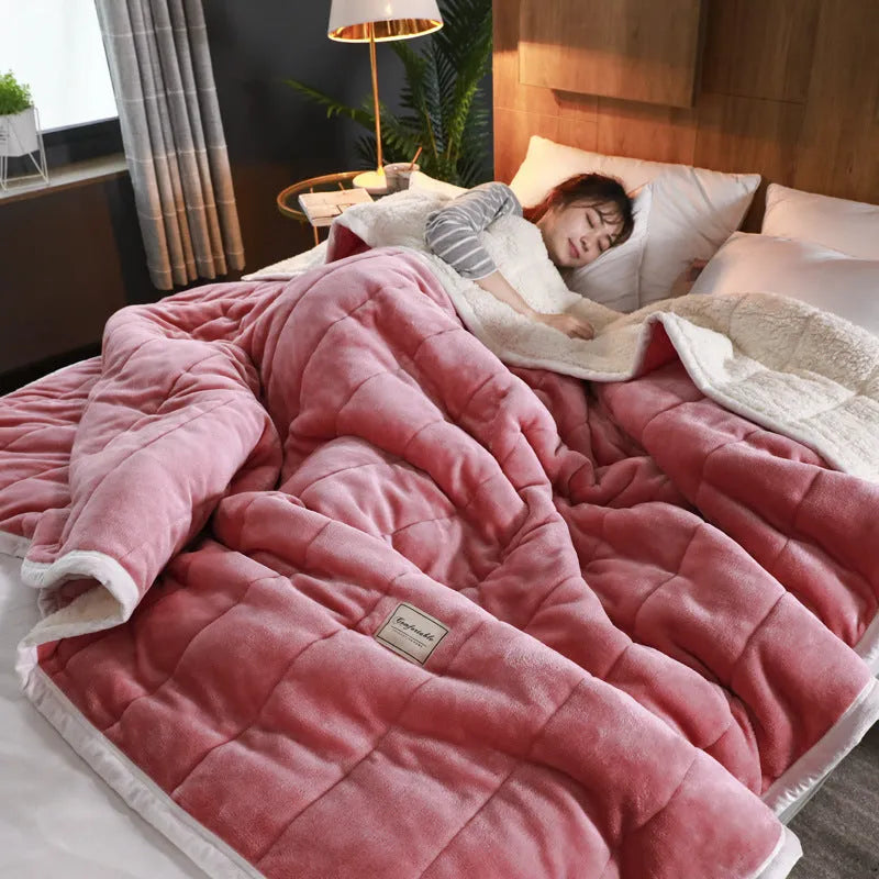 150cm x 200cm fleece blanket with three-layer composite-thickening construction in coral fleece polyester fabric