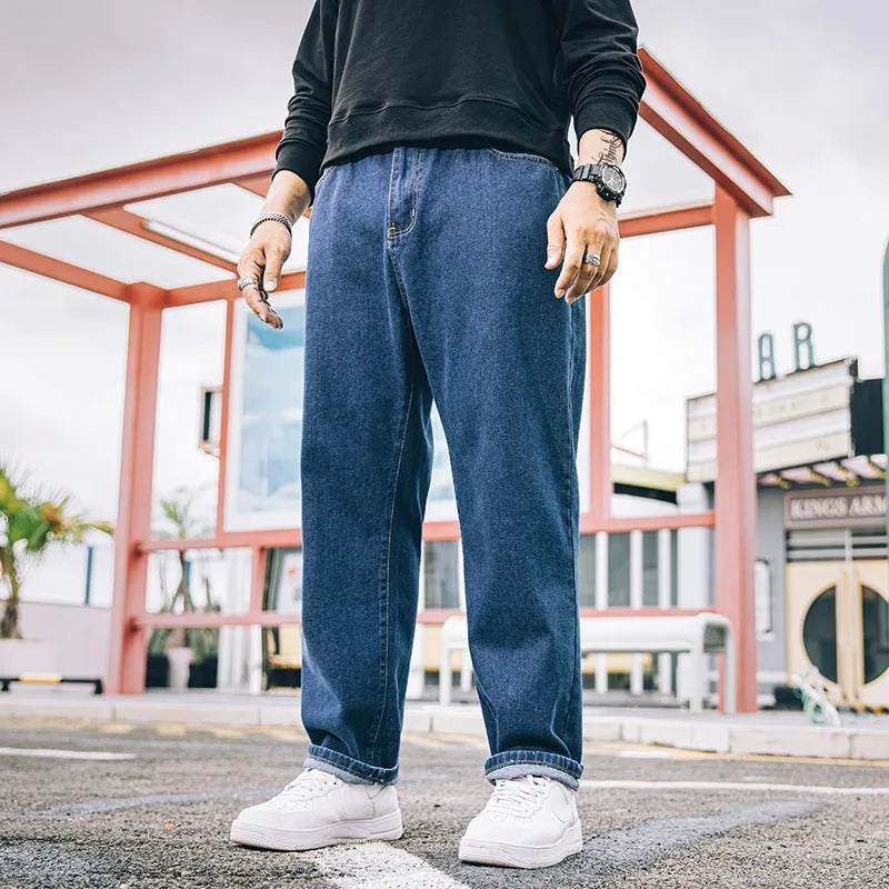 Men's loose straight jeans in dark blue cotton with mid-waist fit and straight leg cut