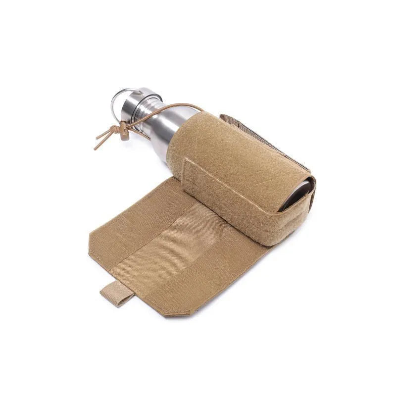 Adjustable heat-holding bottle cover in black Oxford cloth with PU lining for outdoor drinks