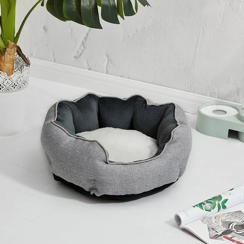 Octagonal pet bed with removable mats in grey colour for cats and small dogs