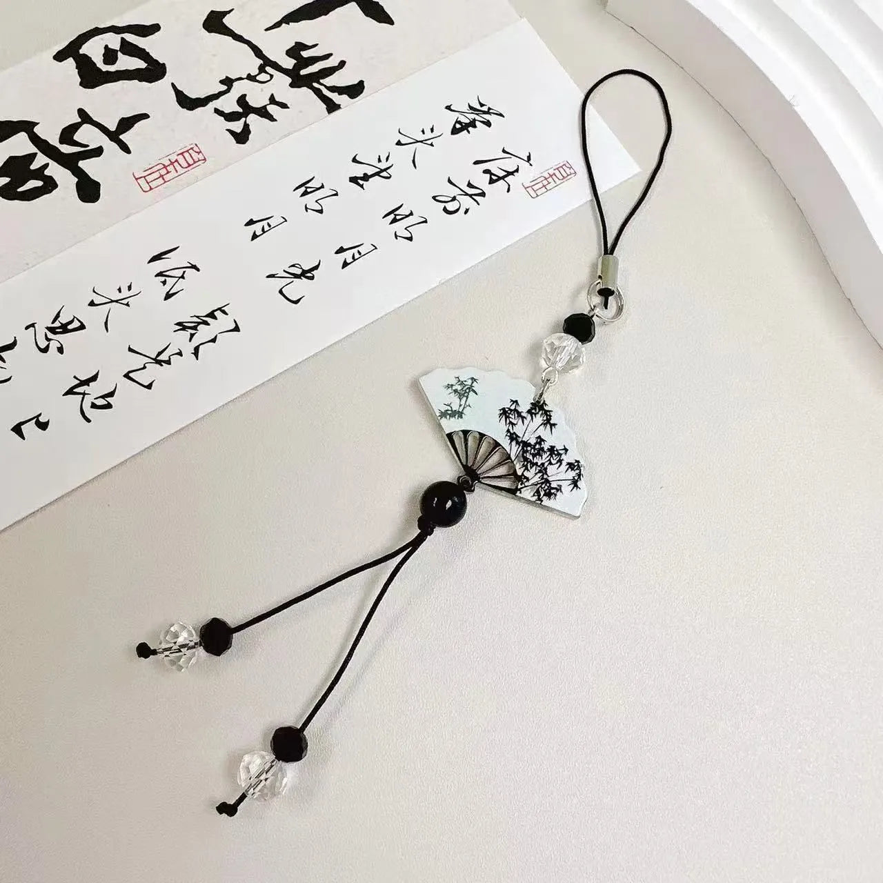 Guofeng beaded pendant keychain with Chinese-style plant and flower pattern, baking varnish finish