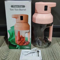 Portable electric juicer in emerald green with 1500ml capacity and USB charging port