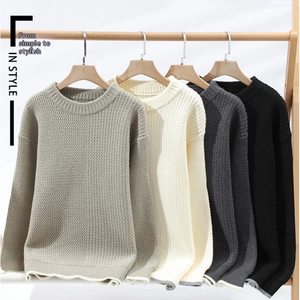 Men's grey round neck pullover sweater with loose fit and long sleeves for autumn wear