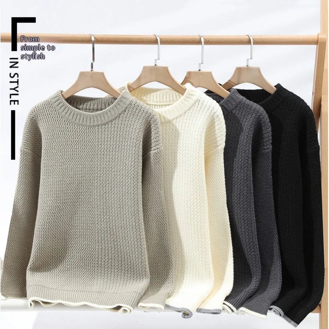 Men's grey round neck pullover sweater with loose fit and long sleeves for autumn wear
