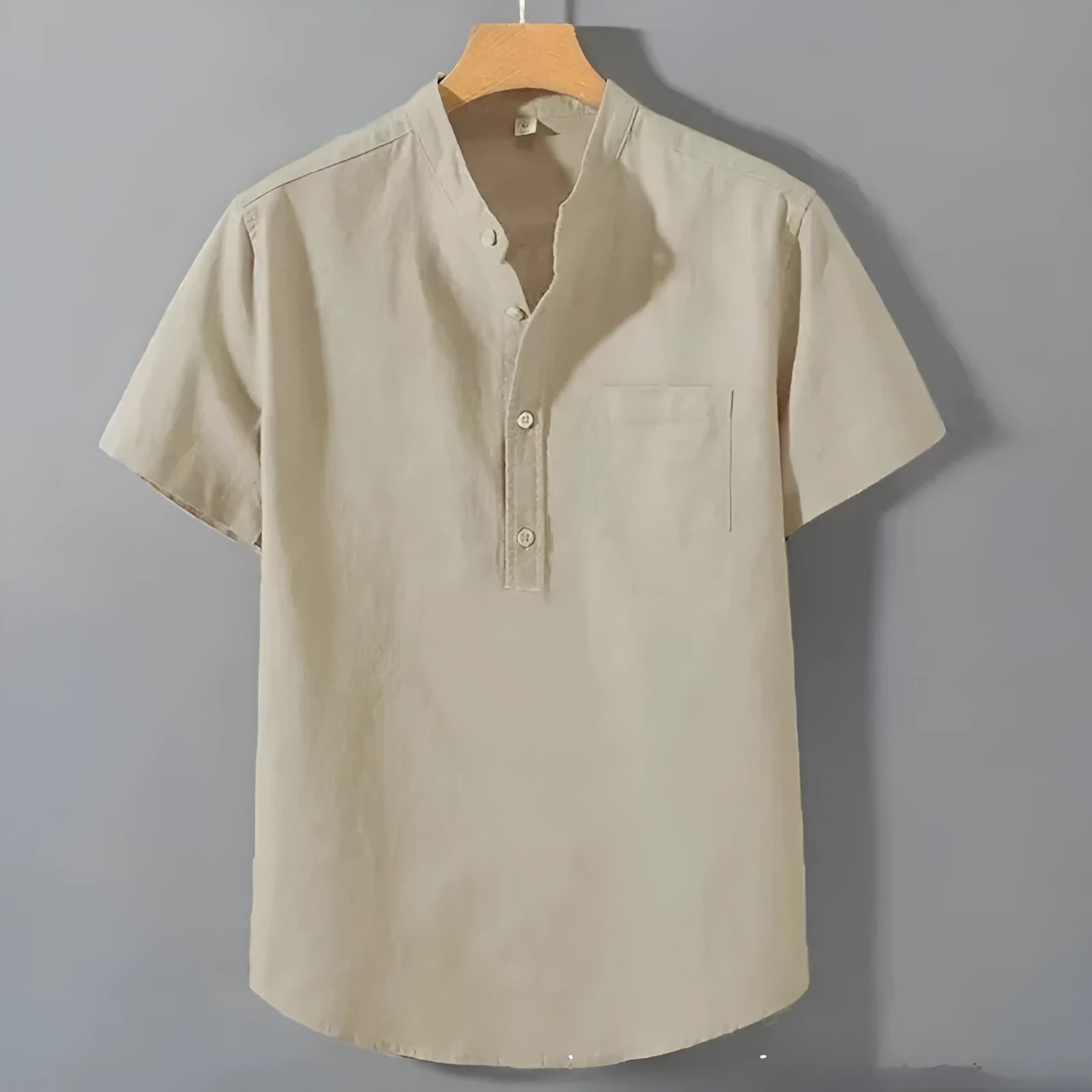 Men's loose fit casual linen shirt in slub cotton fabric with short sleeves