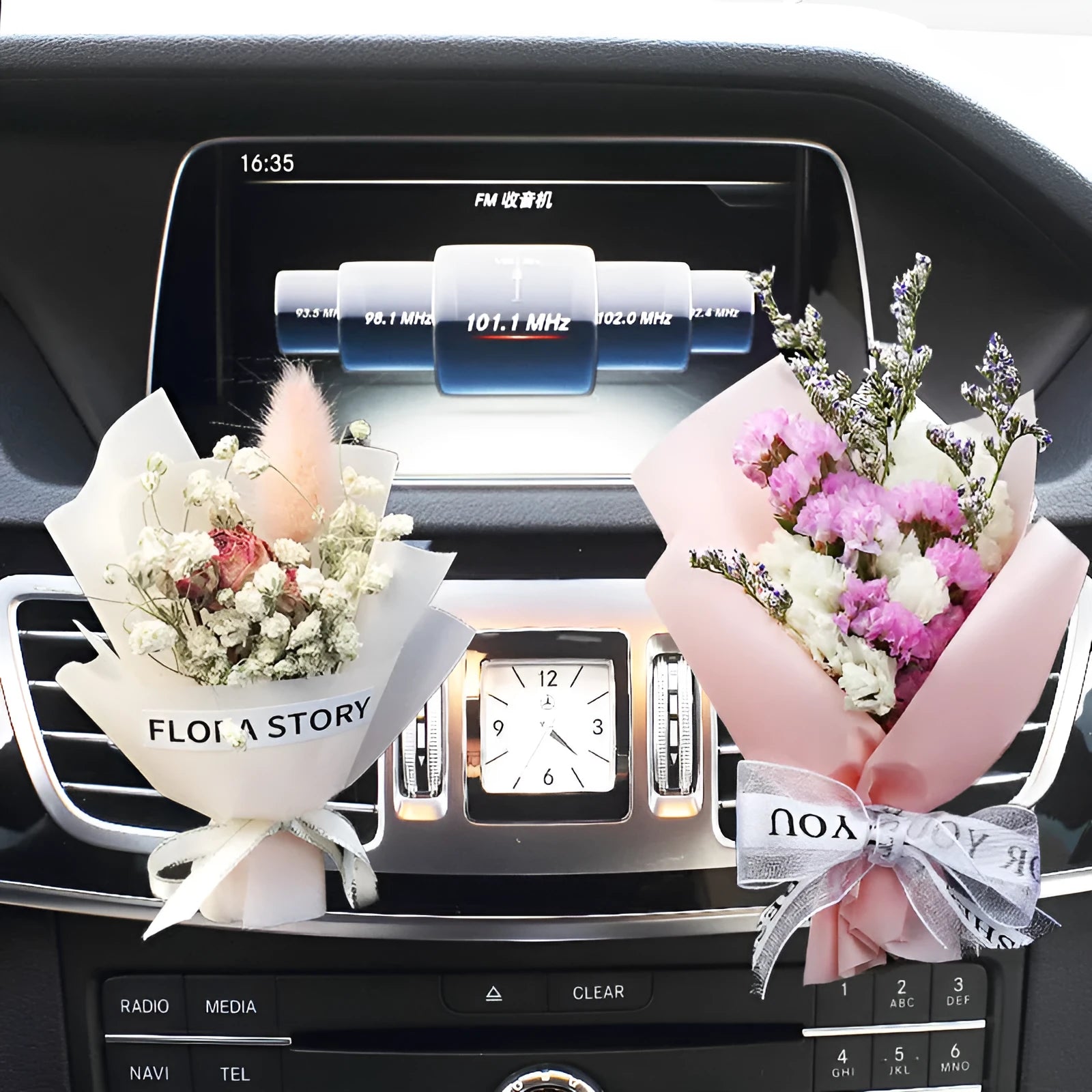 Dried flower car air freshener bouquet with fragrance slices for vehicle air conditioning vents