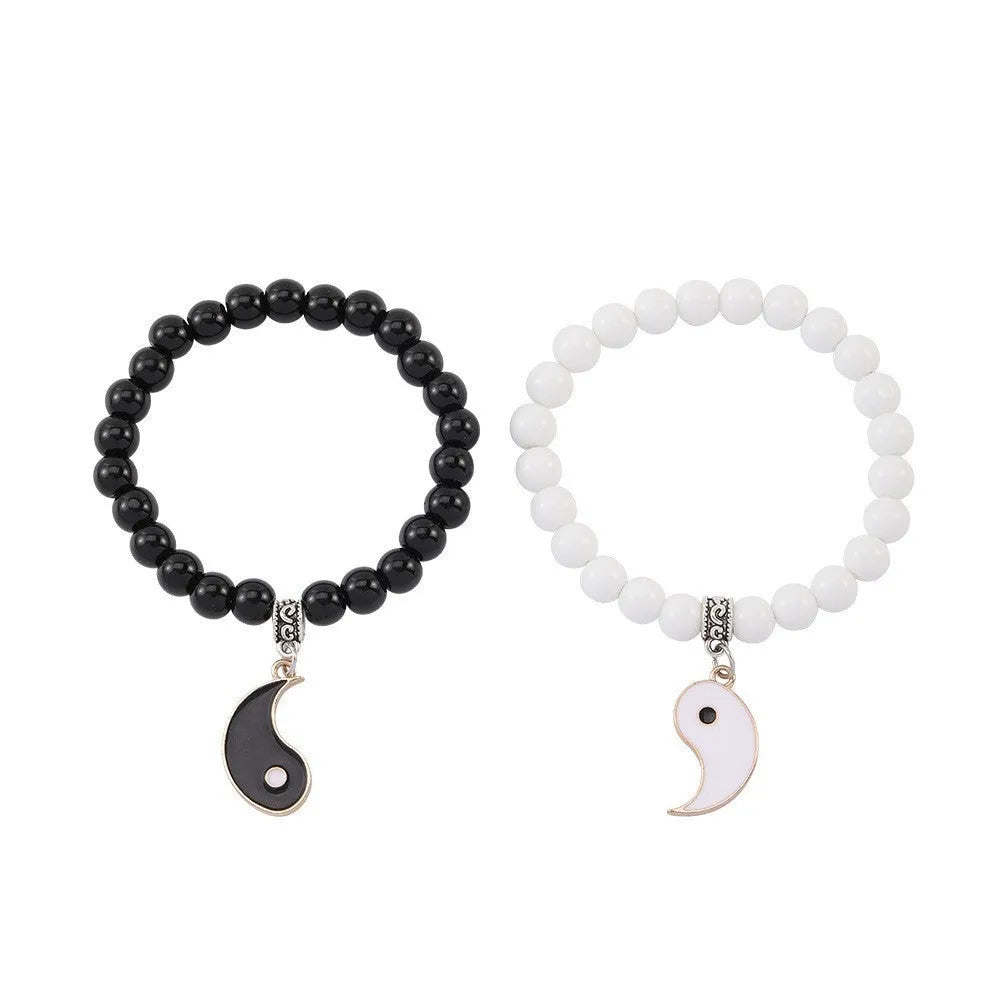 Geometric eight-diagram alloy bracelet with electroplated finish in four colour variations
