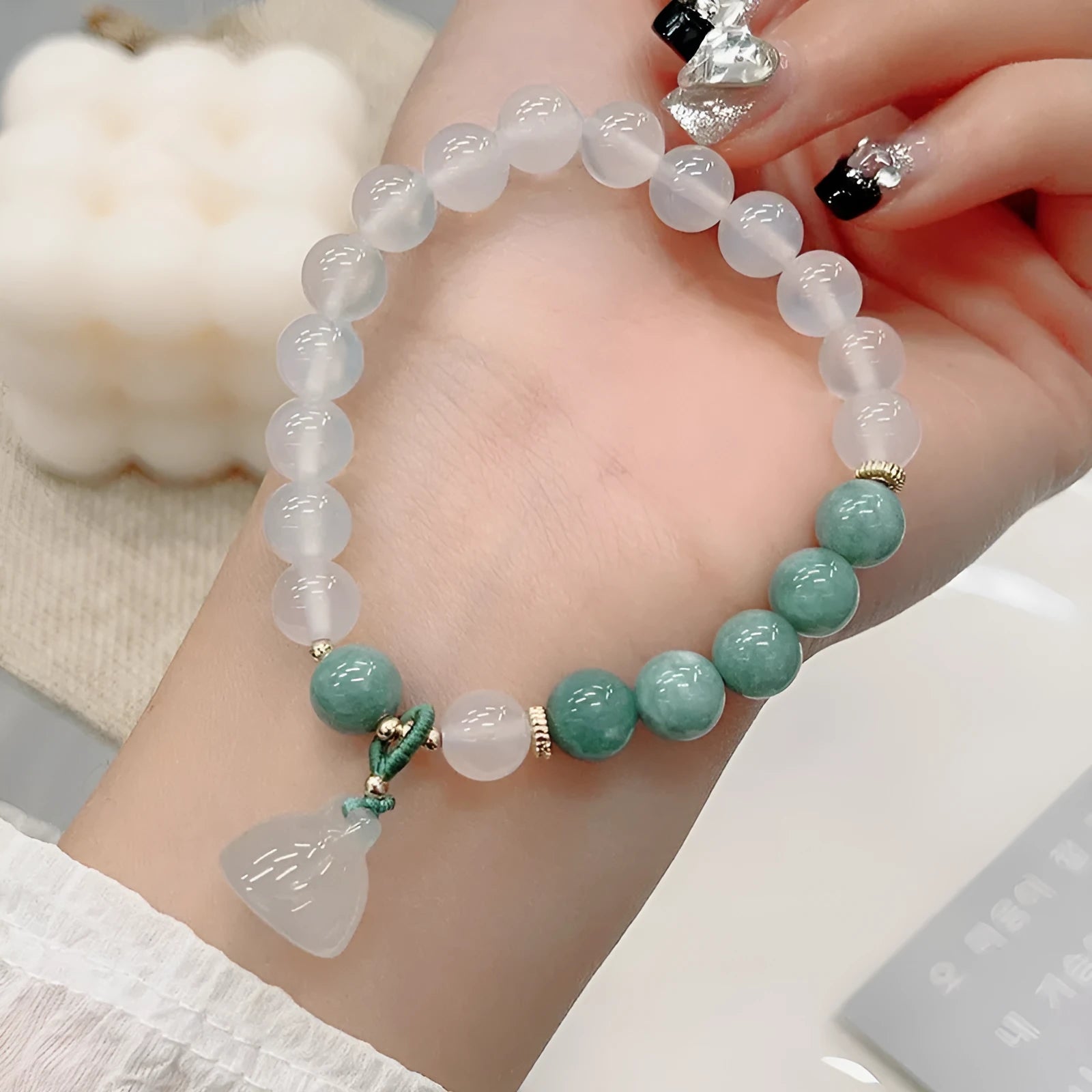 Women's retro Chinese style agate bracelet with lotus seedpod design and handmade craftsmanship