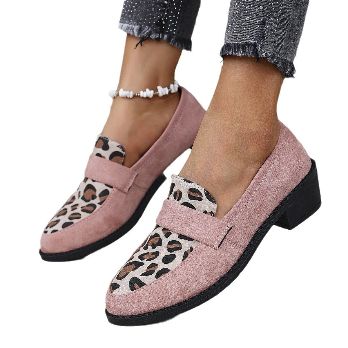Leopard print suede slip-on shoe with chunky heel and pointed toe in brown colour