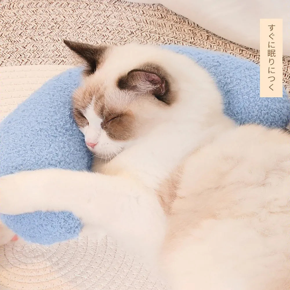 Blue U-shaped cat pillow with adjustable collar showing 30cm diameter measurement