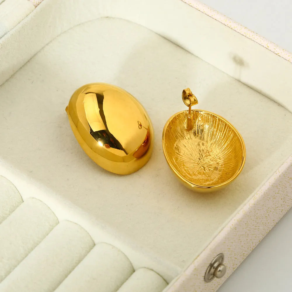 Geometric stainless steel ear studs with 18K gold plating and exaggerated glazed surface in DFE139 colour