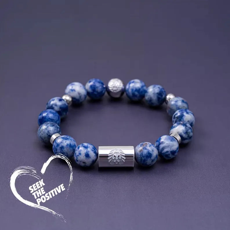 Geometric Bodhi seed ethnic bracelet in various colour options including Lion Xuan classic and blue starry sky