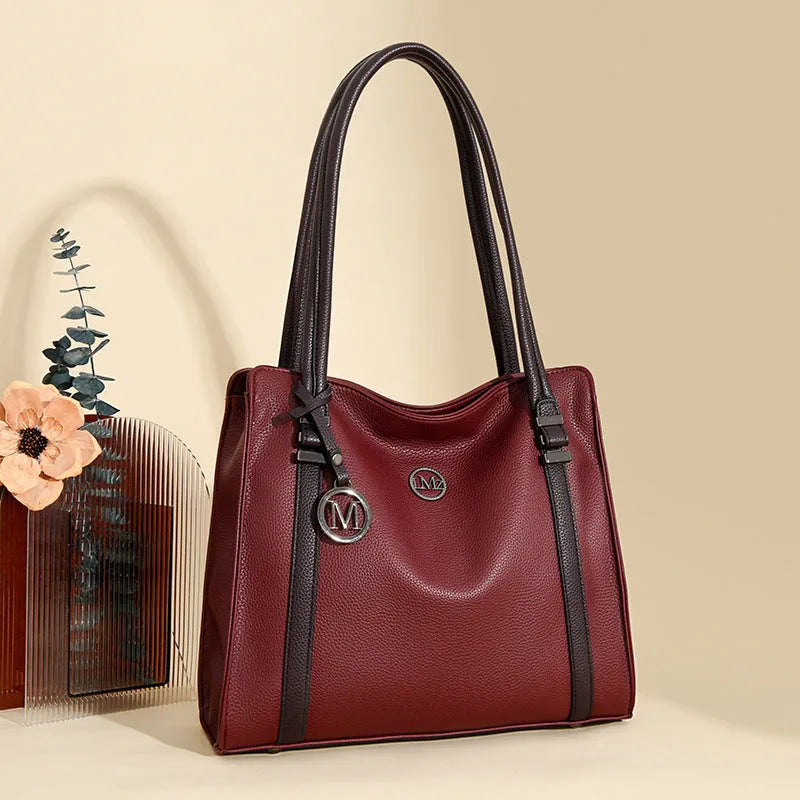Genuine leather women's crossbody bag in horizontal square shape with double shoulder straps