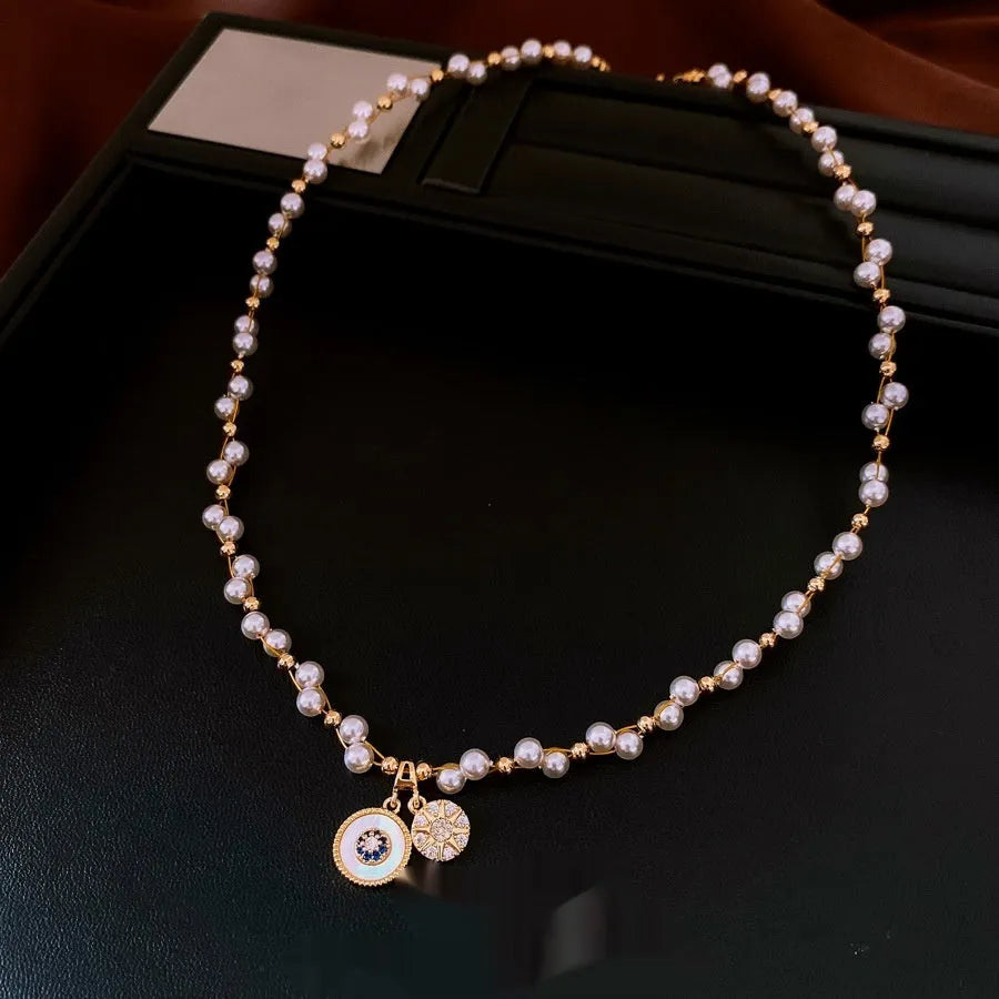 Gold electroplated women's necklace with zircon pearl pendant on adjustable 41-50cm clavicle chain