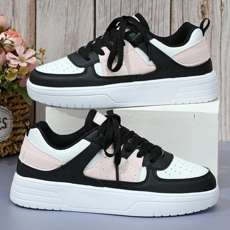 White low-top board shoe with mesh lining, mid heel 3-5cm, rubber MD TPU sole, front lace-up, round toe