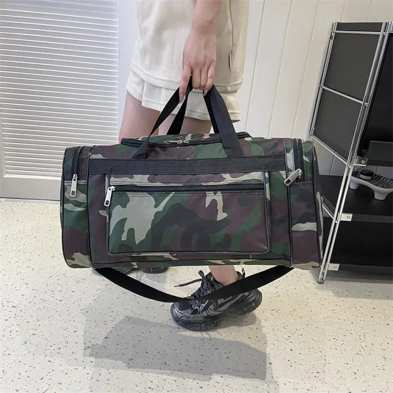 Camouflage pattern luggage bag with 20L capacity and waterproof fabric for travel storage