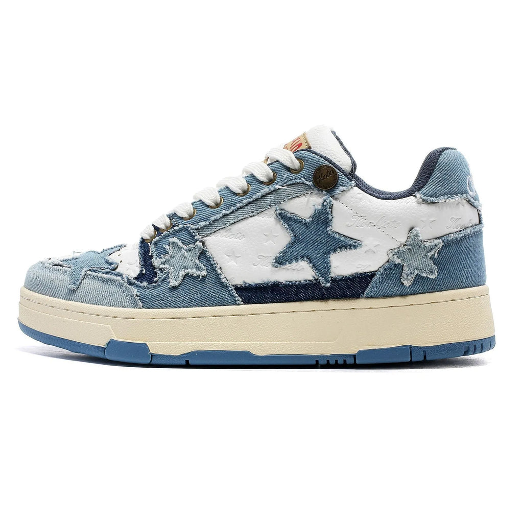 Low-top platform running shoes in cowhide leather, lace-up front, round toe, in a tea colour.