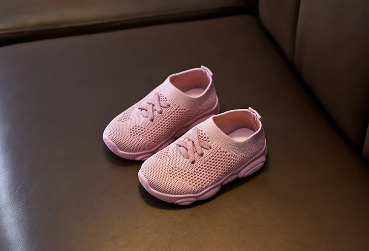 Children's one foot lazy slip-on shoes with fabric upper and non-slip rubber sole in four colour options