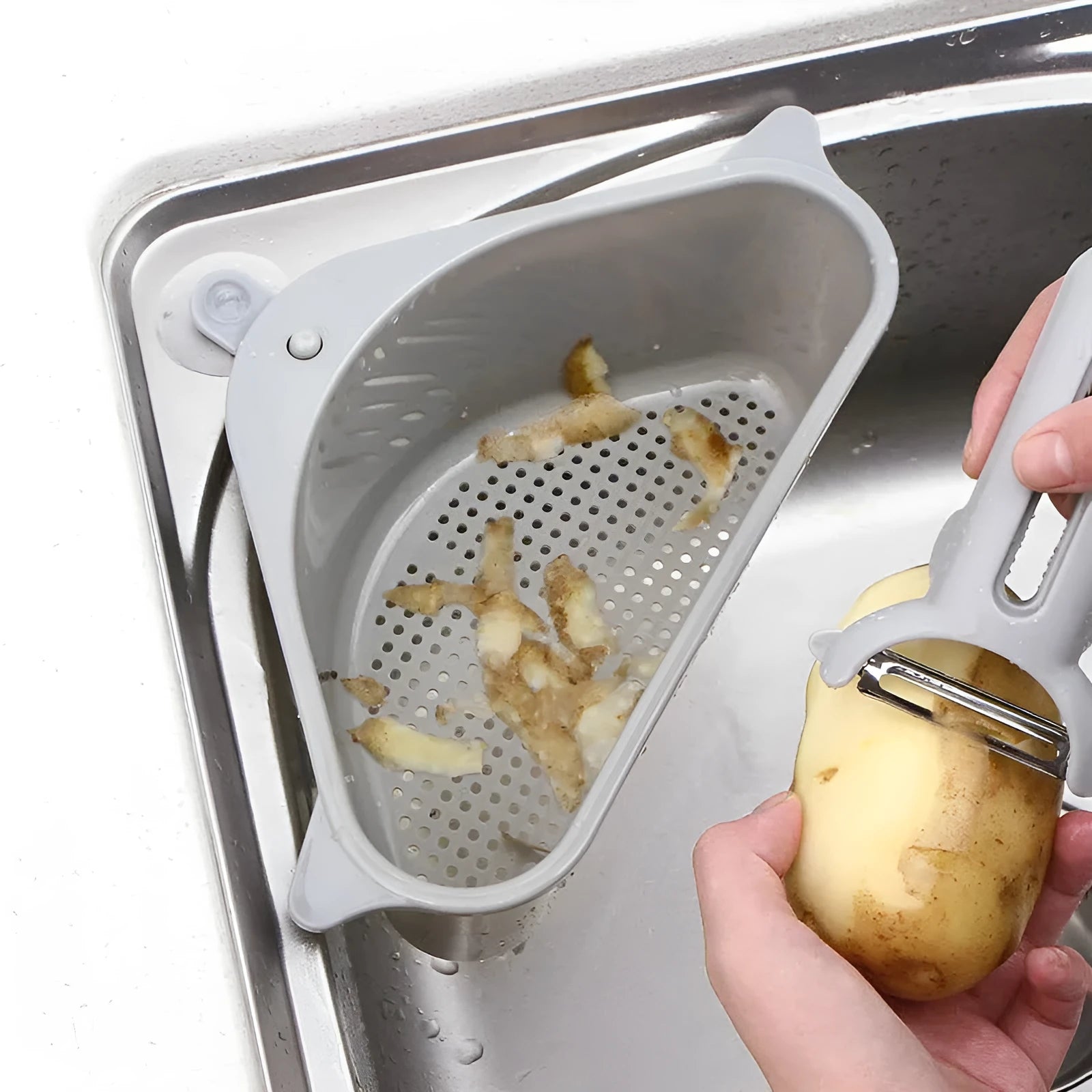 Plastic triangle kitchen sink storage rack with ventilated design for sponges and soap
