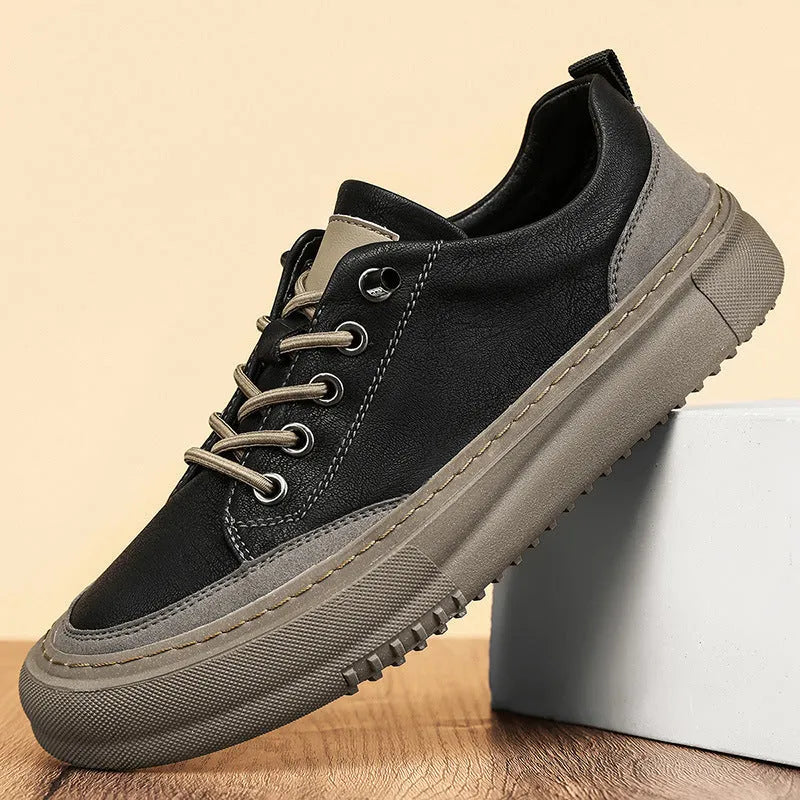 Men's black round toe leather casual shoes with lace-up closure and rubber sole