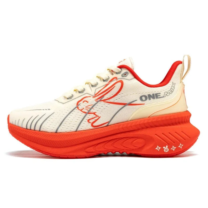 Low-top running shoes with striped pattern, available in multiple colours, showcasing PU mesh upper and rubber sole