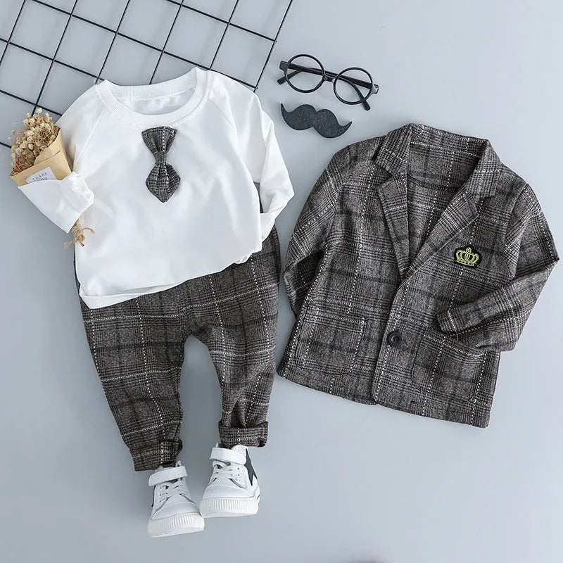 Children's three-piece suit in cotton knit fabric with coat, trousers and t-shirt