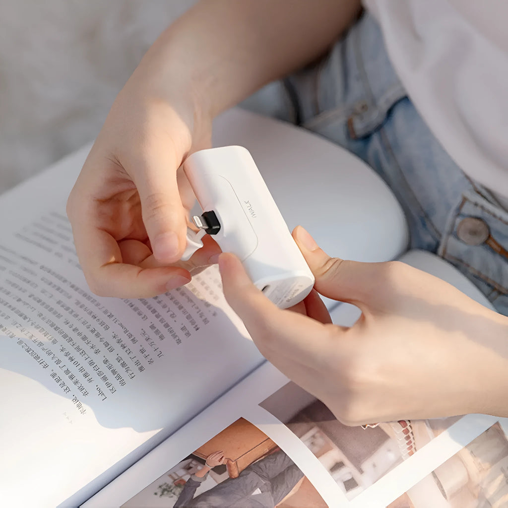 Mini ultra-thin power bank, 4500mAh, 77x47x26mm, 92g, ABS, available in white, black, pink, green, red
