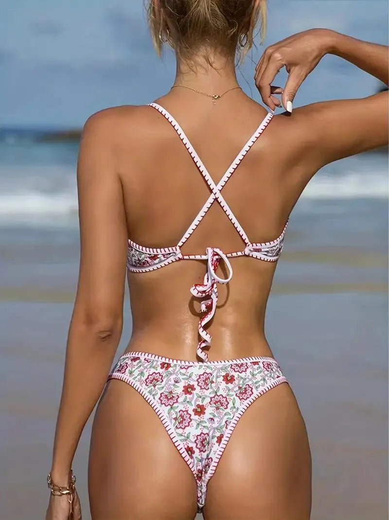 Women's floral print V-neck swimsuit in brief style with quick-drying polyester fabric