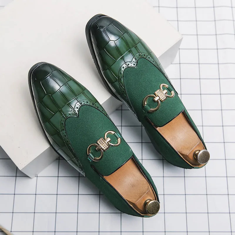 Men's Korean style leather shoes with pointed toe design and sewing line details in black or green