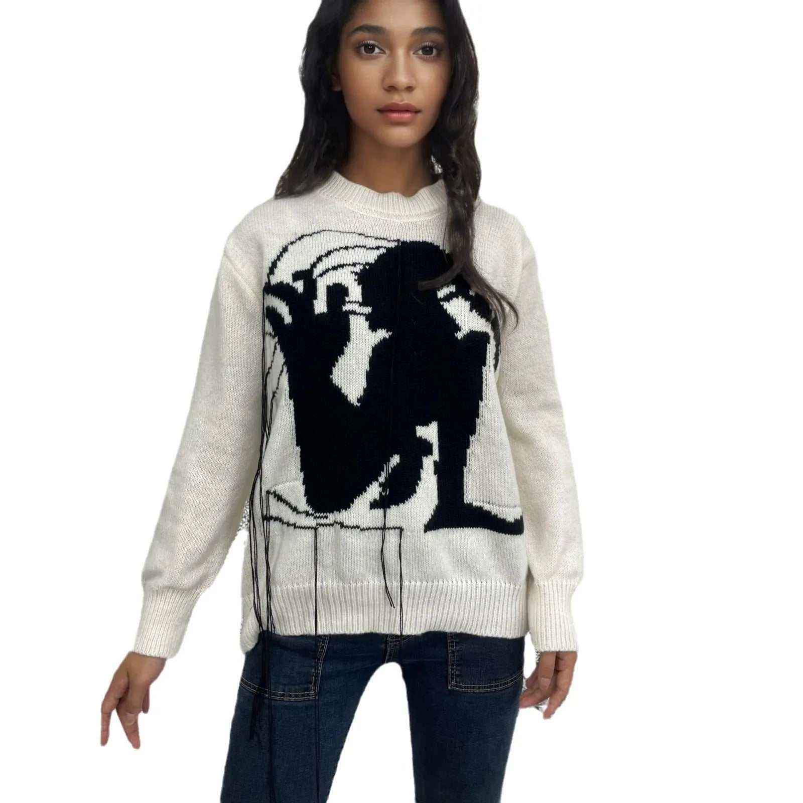 Grey women's alpaca wool pullover sweater with abstract pattern and tassel detail, loose street fashion fit.