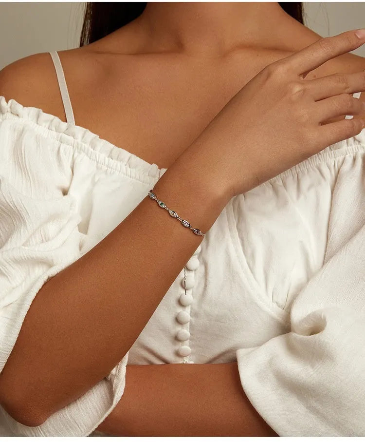 Silver devil's eye bracelet for women with colourful electroplated eye charm in cold wind style