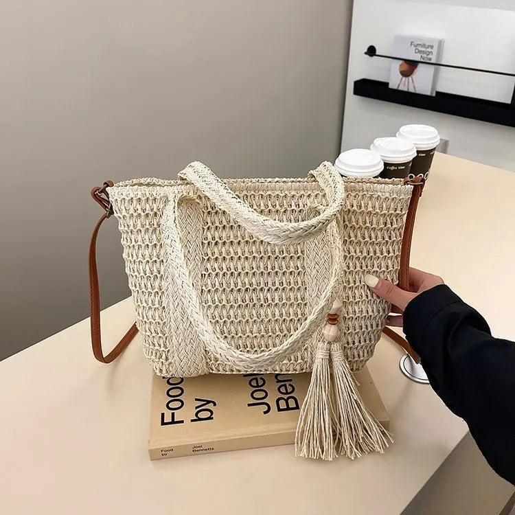 Women's straw crossbody shoulder bag with large capacity and polyester lining in milky white colour