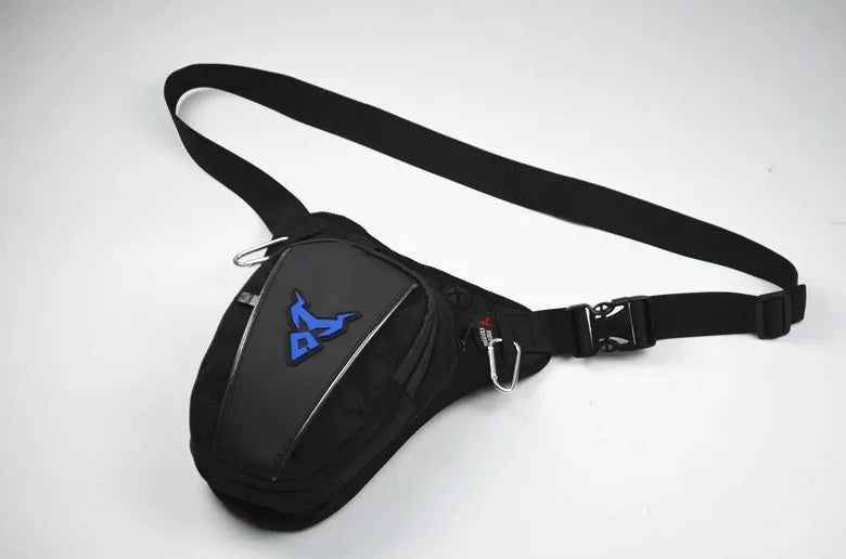 Motorcycle leg bag in 1200D Oxford cloth with 29cm x 29cm dimensions and adjustable 10-15cm depth
