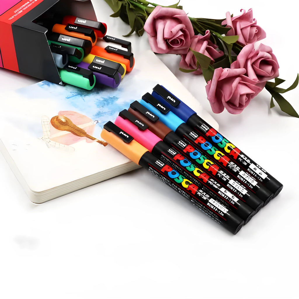Doodle Pen 8-color acrylic marker set with 0.9mm tips in plastic case