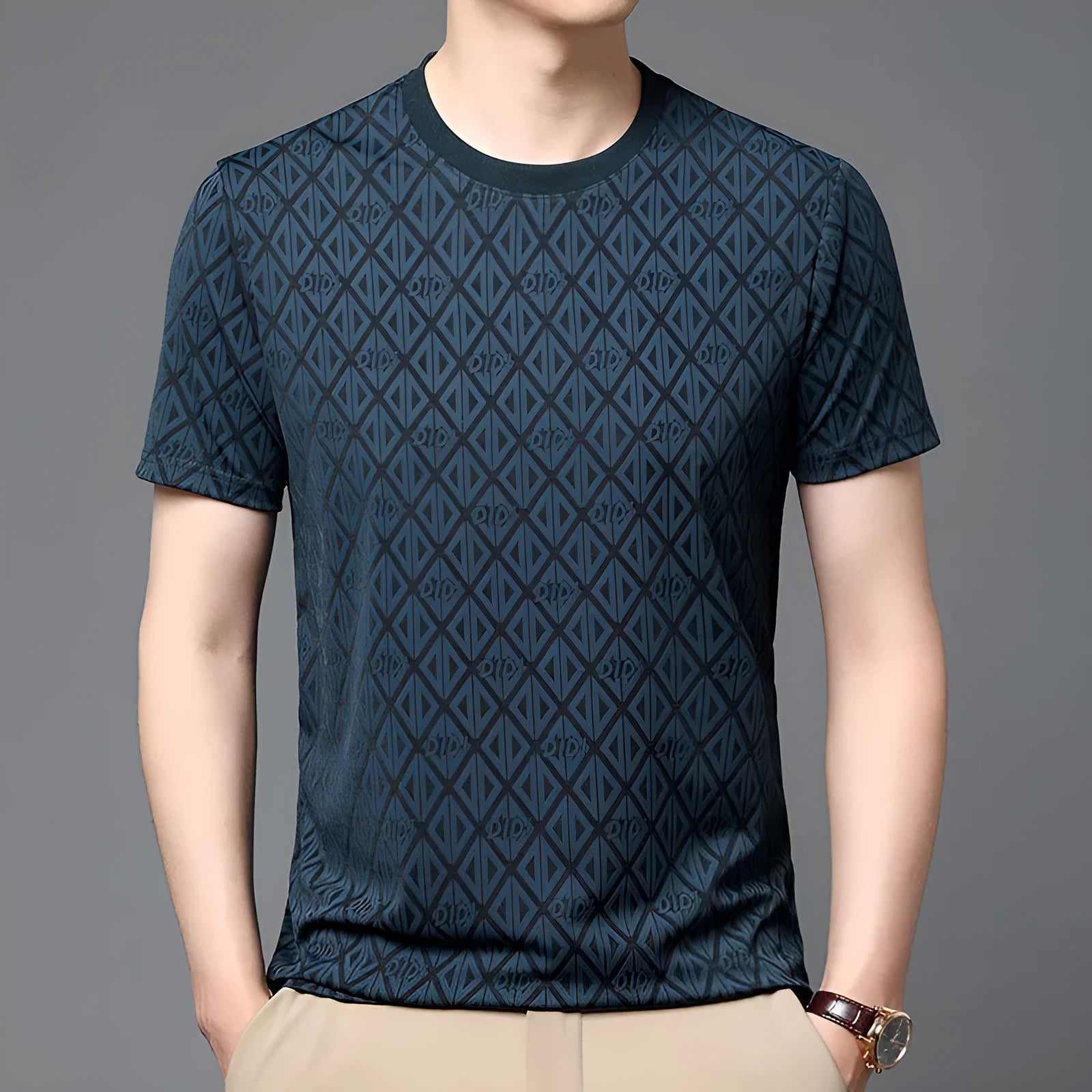 Men's round neck loose-fit jacquard short sleeve shirt in ice silk fabric