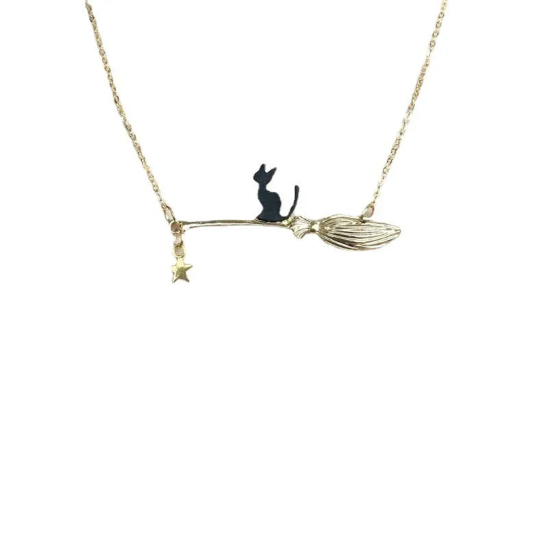 Halloween black cat pendant necklace in alloy with choice of gold or silver finishes