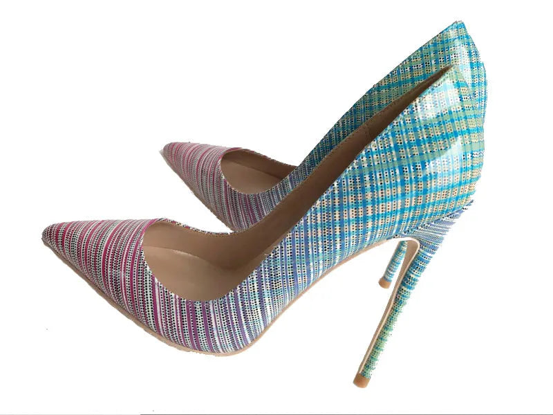 Ladies' gradient patent leather heels in pink-blue fade with pointed toe and sheepskin insoles