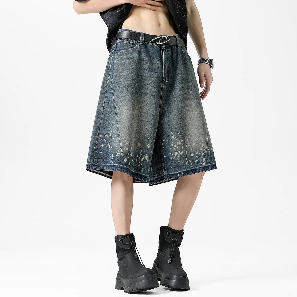 Men's retro washed blue denim shorts with five-point ripped splash ink design in straight cut